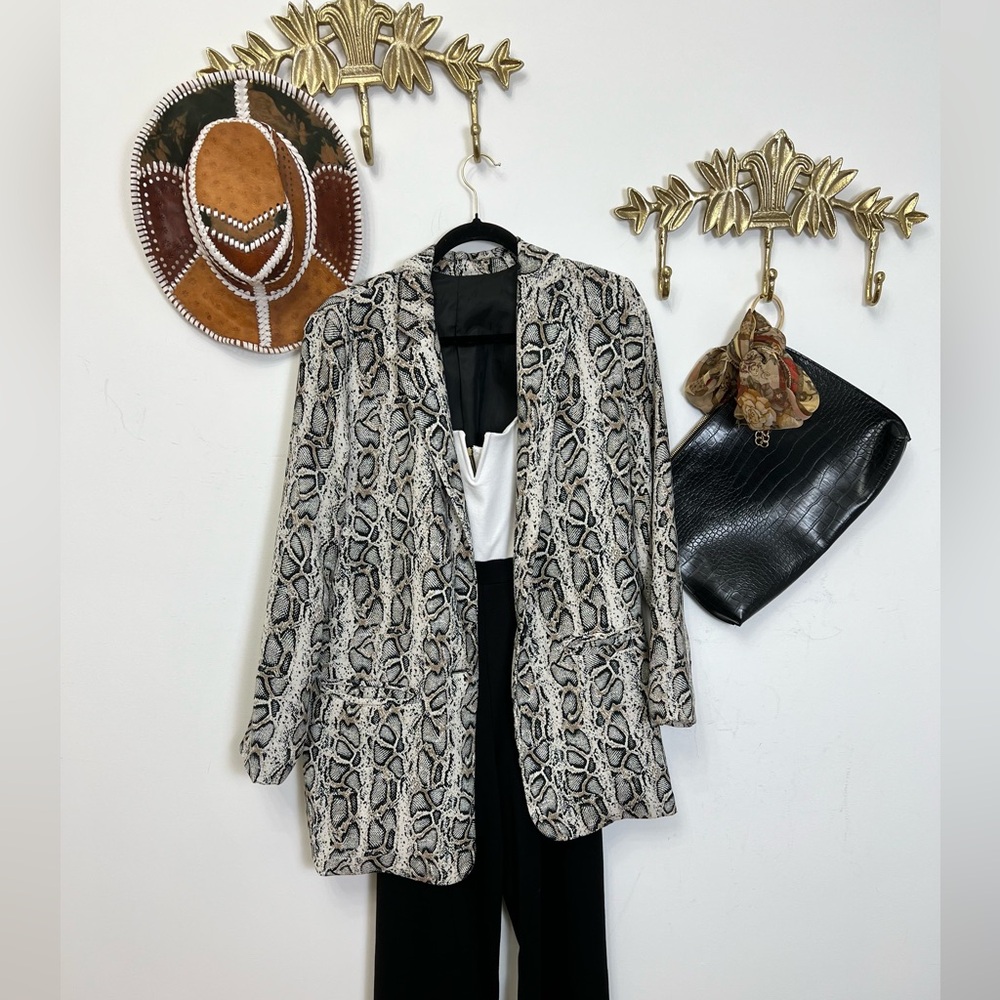 Snake Print Longline Blazer Jacket - Black & White
